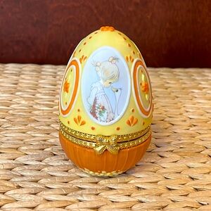 Collectible Precious Moments Hinged Egg Box.
